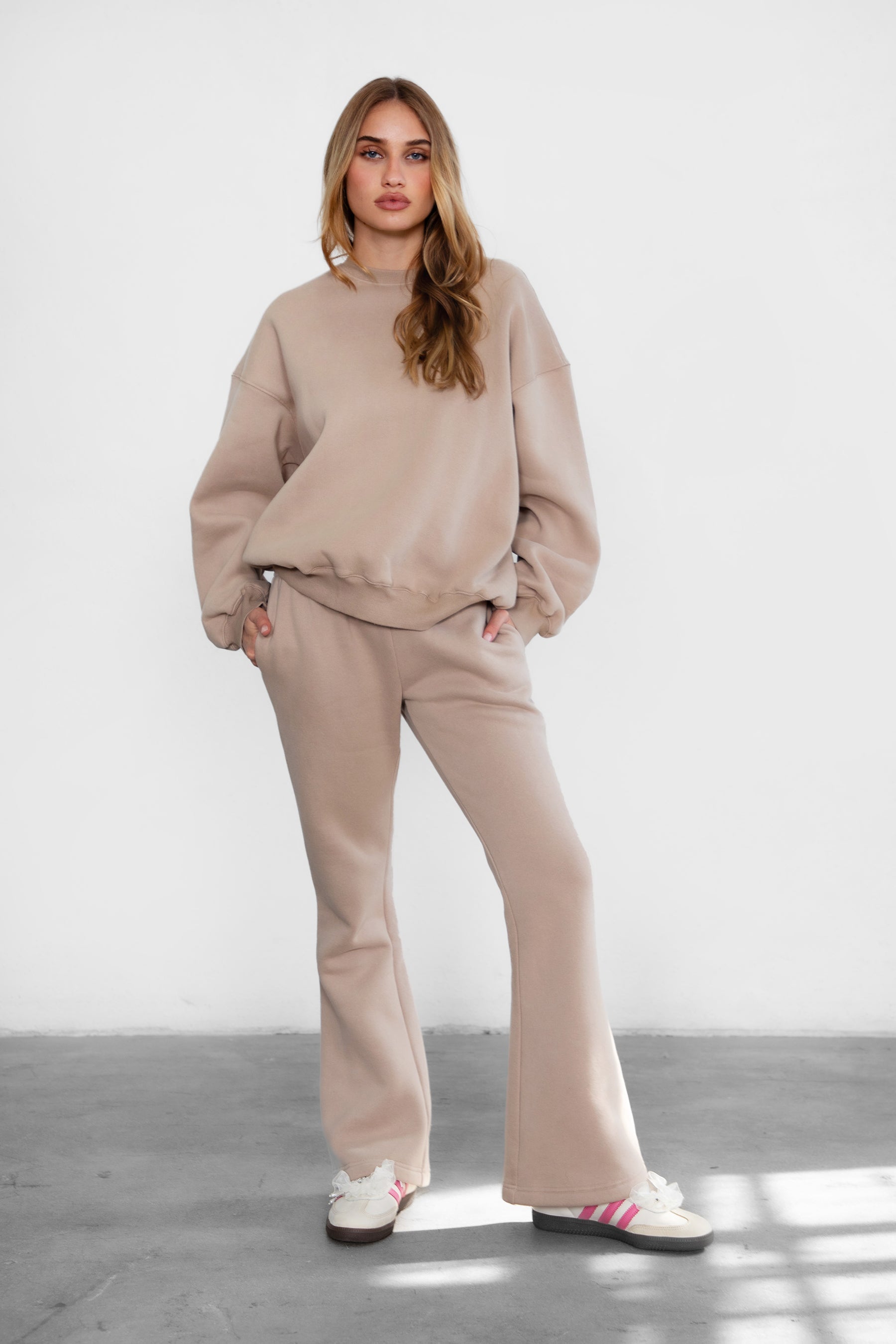 Jiya Plush Fleece Flare Sweat Pants