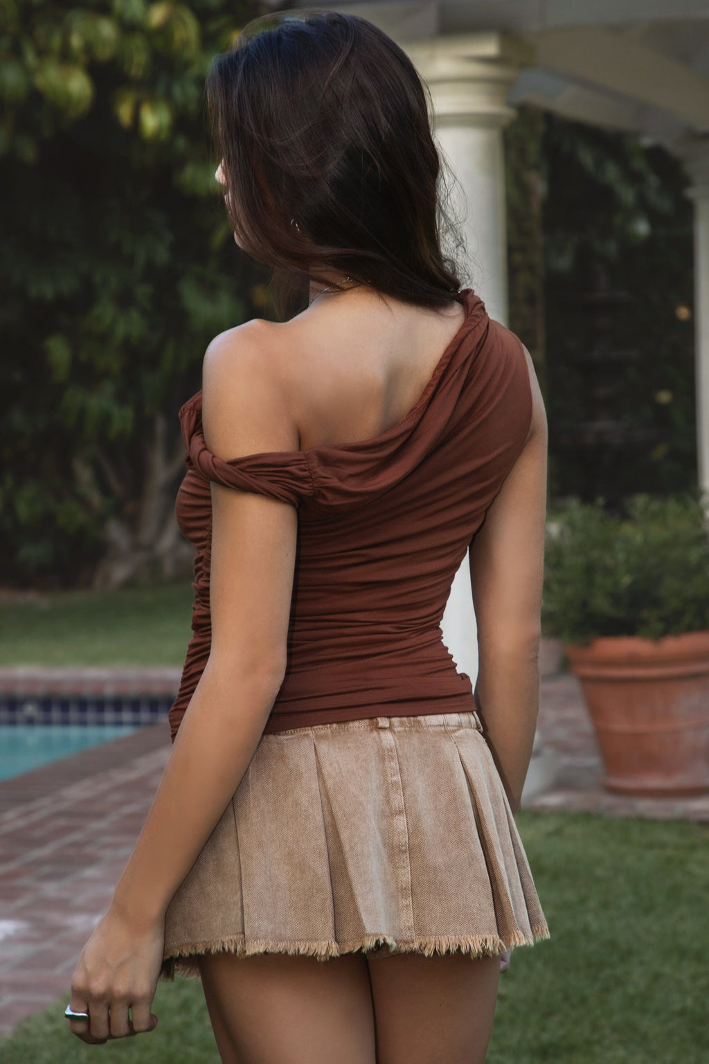 SHANTAL Asymmetrical Neckline One Shoulder Top