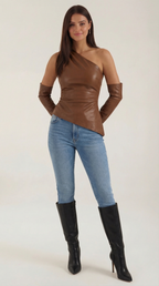 Ulyssa Off-Shoulder Top